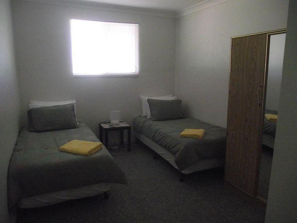 Aly'S Cottage Broken Hill Extérieur photo