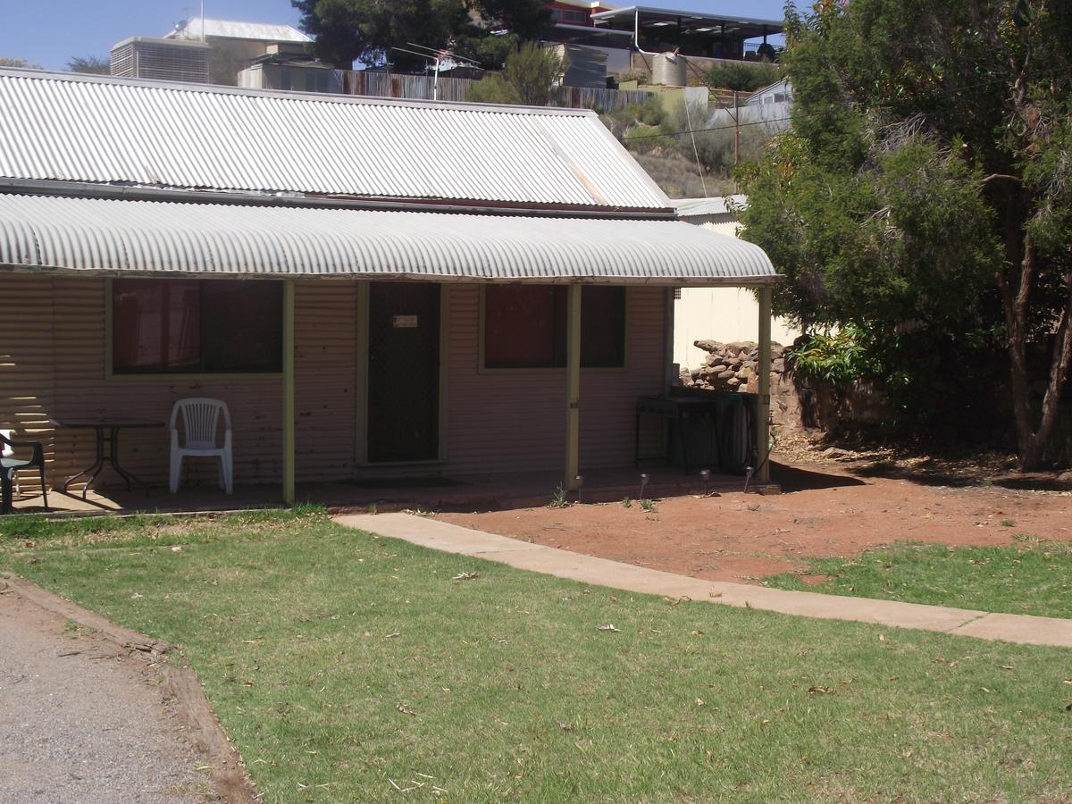 Aly'S Cottage Broken Hill Extérieur photo